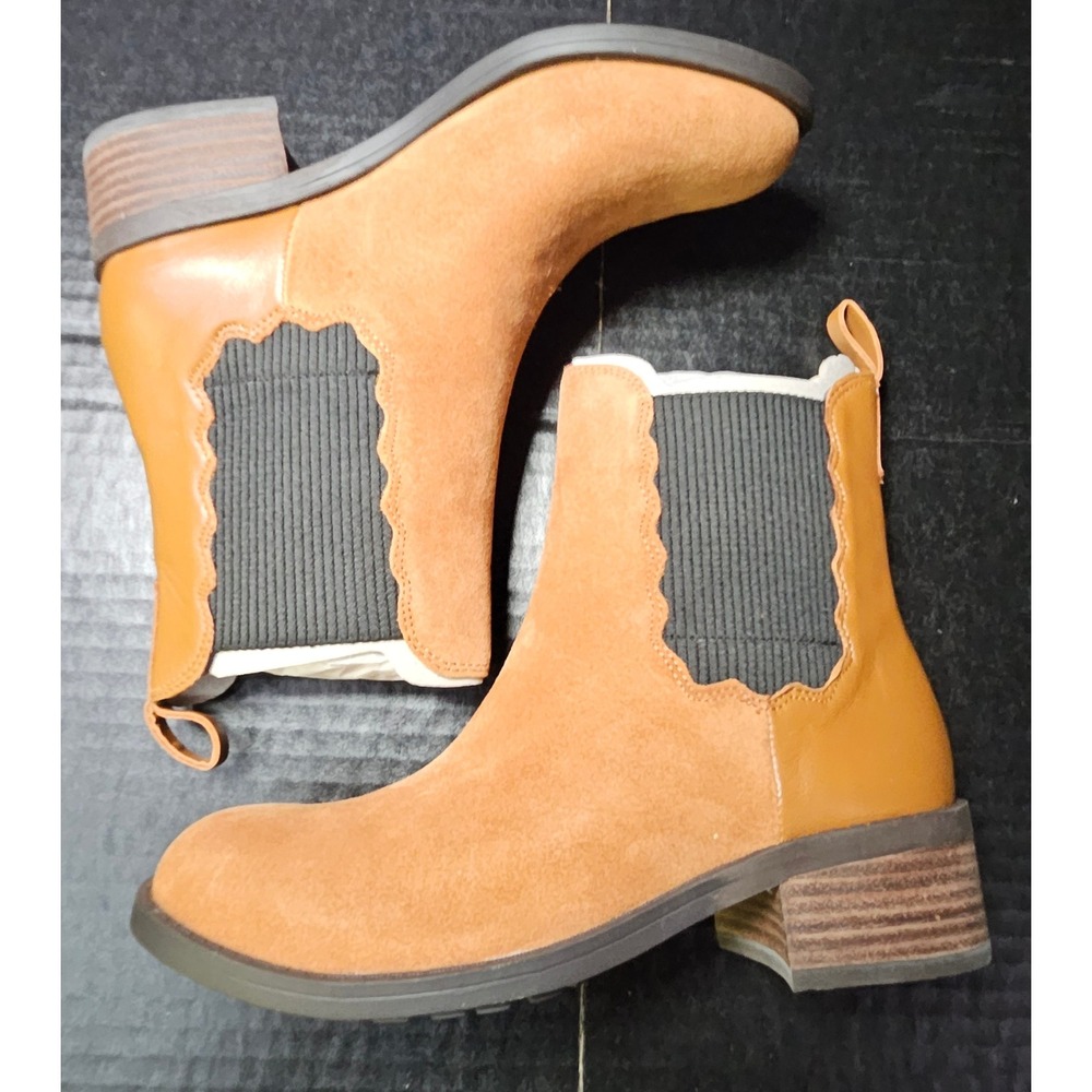 Lori Goldstein Tan Suede Leather Scalloped Chelsea Boots Li-Wylie Womens 5.5